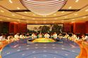 洛阳市洛阳新区管理委员会副主任曾丹梅到访华耀城集团总部