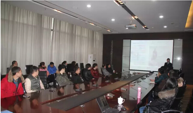 铁岭东北城举行员工健康教育知识讲座