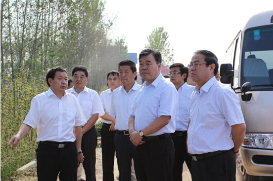 市长刘继标一行到华耀城现场办公