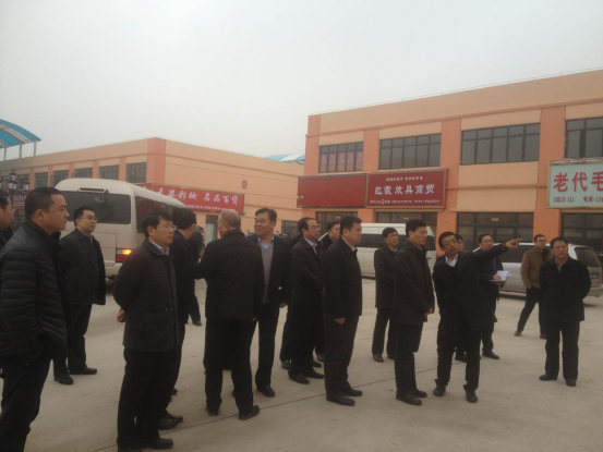 谢伏瞻省长莅临周口华耀城