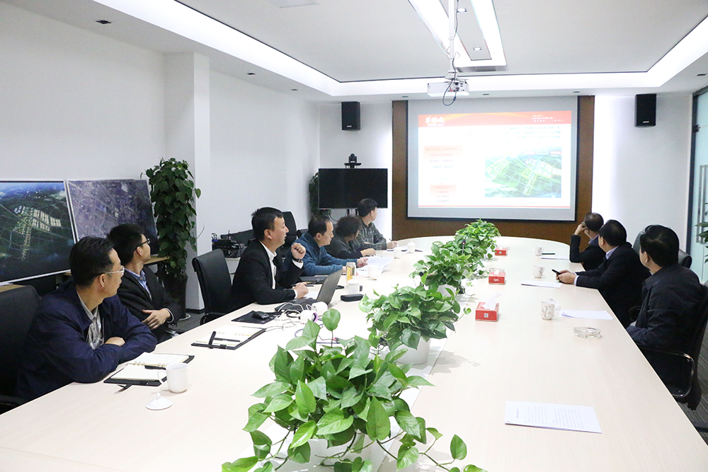 市政法委书记黄庚倜莅临平顶山华耀城招商中心检查指导工作