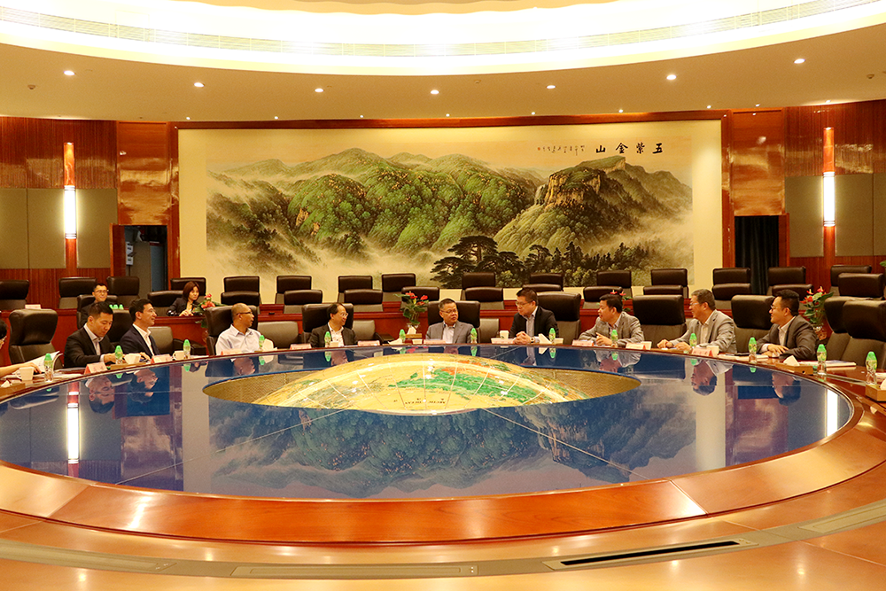 平安集团首席投资执行官陈德贤及平安不动产董事长邹益民来访华南城集团、华耀城集团