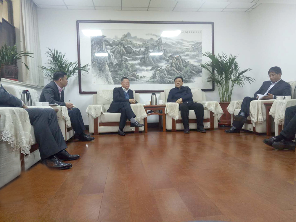 南阳市委副书记、市长霍好胜会见华南城集团董事会主席郑松兴、华耀城集团董事长林贤富一行