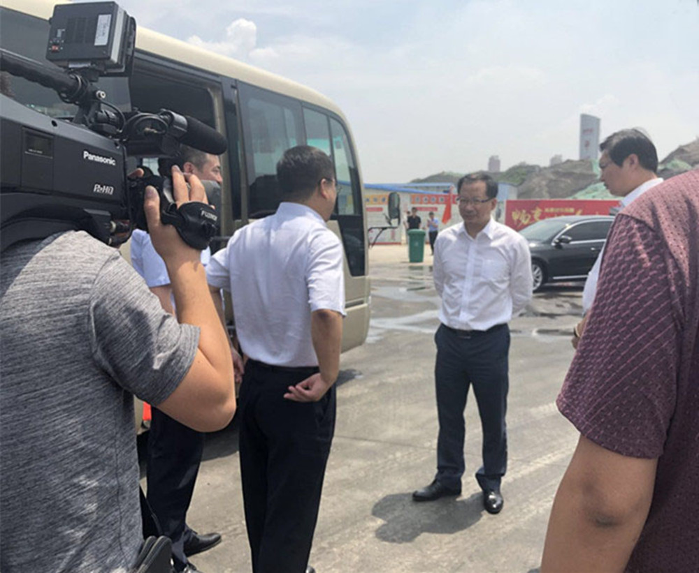 邯郸市委副书记、市长王立彤，副市长张学军一行赴邯郸华耀城调研考察！