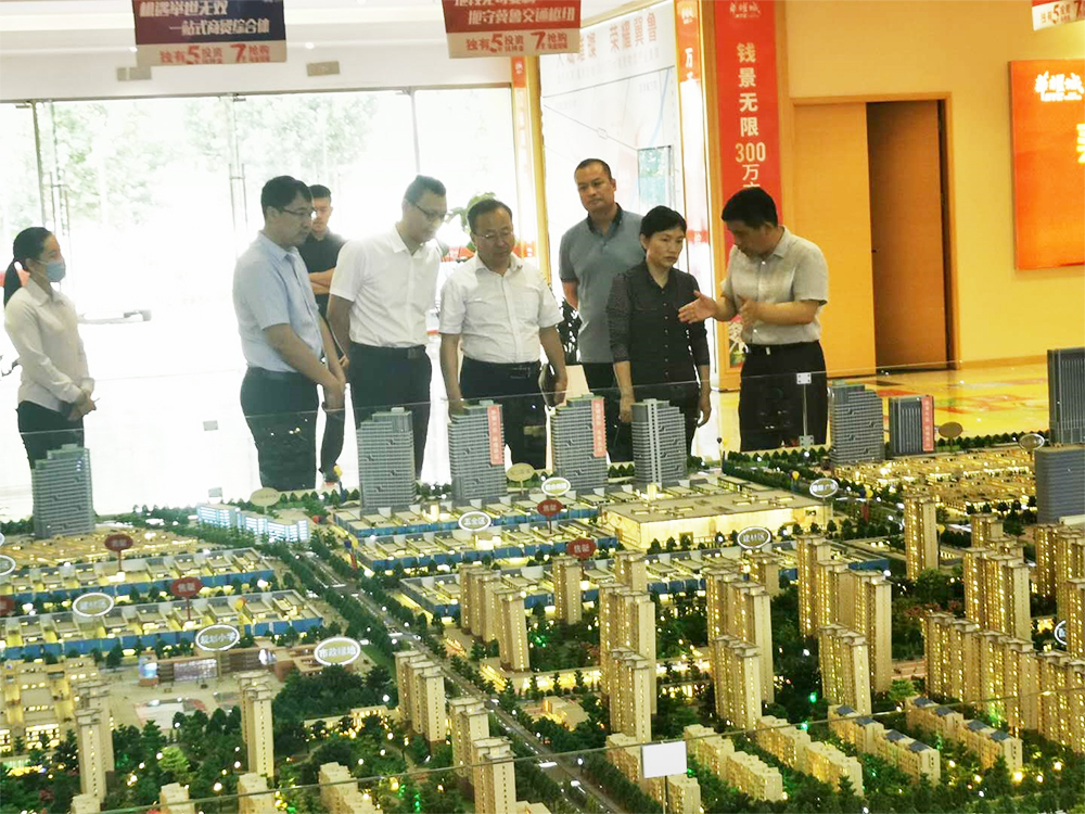 德州市副市长张桂爱携市领导班子来访德州华耀城