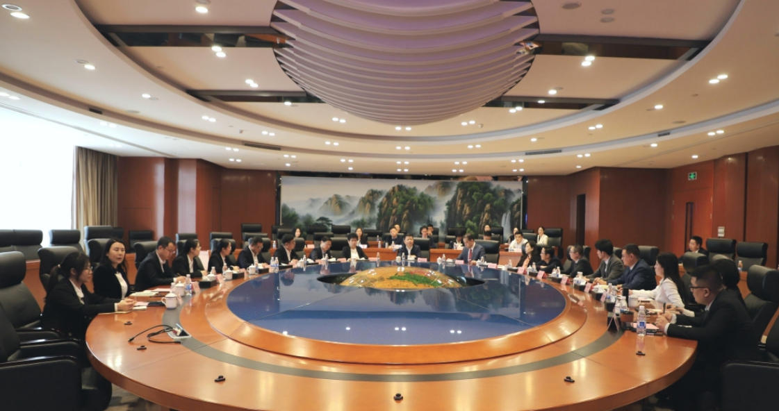 凝心聚力 奋楫笃行｜华耀城集团2023年度工作总结暨2024年工作计划部署会议圆满召开